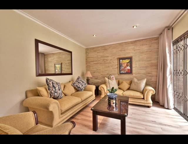 4 BEDROOM HOUSE FOR SALE IN MULBARTON